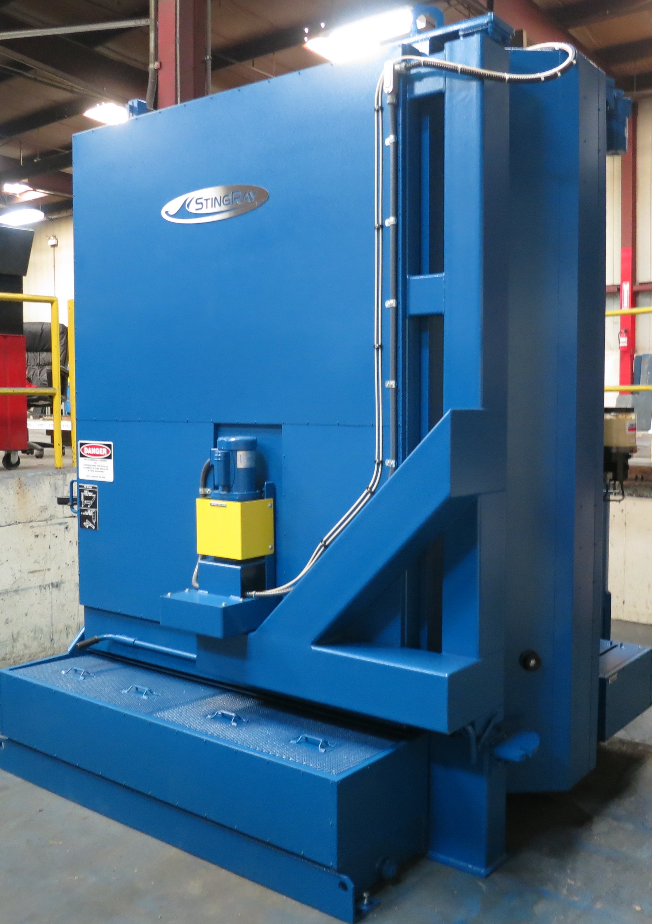 StingRay Aqueous Parts Washer for Mining and Engine Components